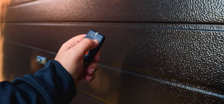 automatic door opener with remote control in Stevenson Ranch